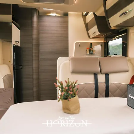 مكان تخييم Live On The Horizon 1